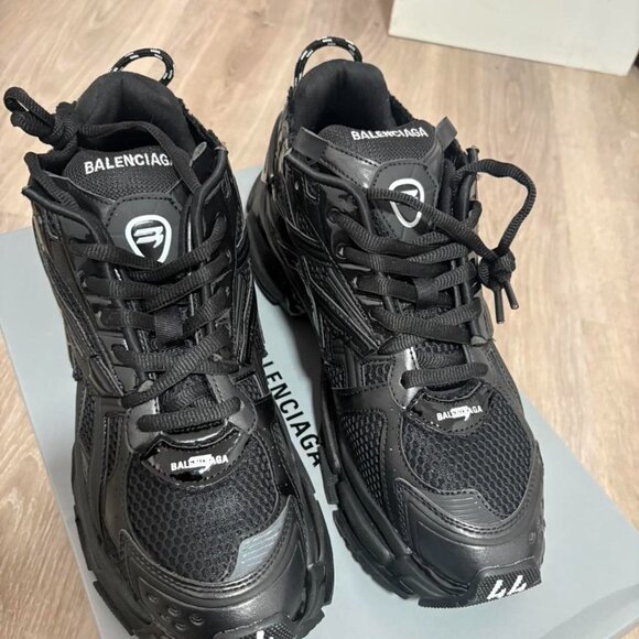 Black Balenciaga runners - Picture 2 of 4